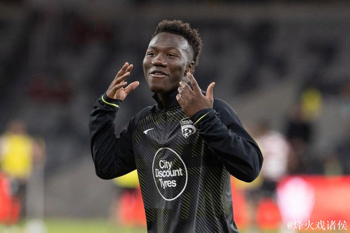 罗马诺:沃特福德在与拜仁深入谈判引进伊兰昆达,球员接受外租 罗马诺:沃特福德在与拜仁深入谈判引进伊兰昆达,球员接受外租